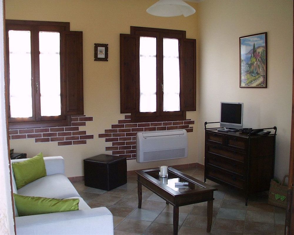 וילסימיוס Hotel La Corte Rosada מראה חיצוני תמונה