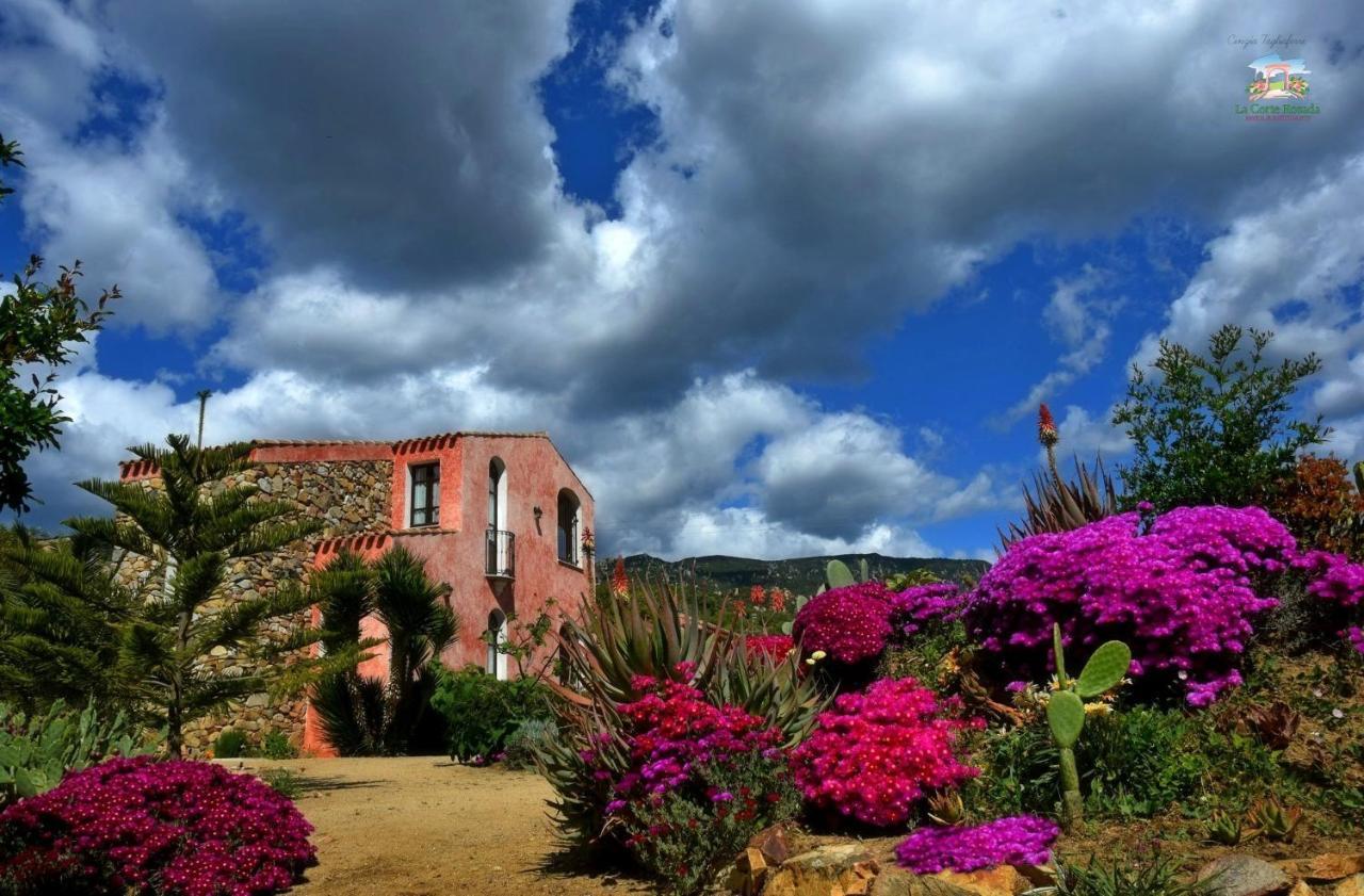 וילסימיוס Hotel La Corte Rosada מראה חיצוני תמונה